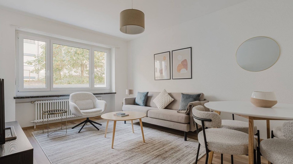 St. Johann Apartment | Blueground | St. Johann, balcony, fully furnished