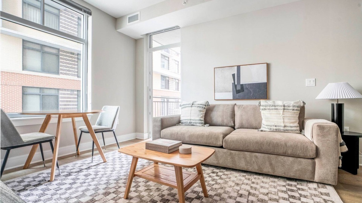 Woodmont Triangle Apartment | Blueground | Woodmont Triangle, pool, nr Rock Creek Park
