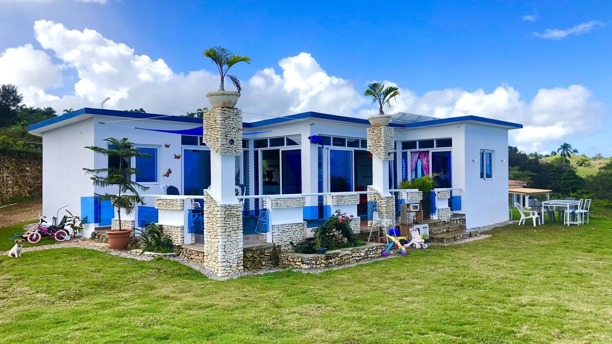 El Breton House | Bluemoon villa