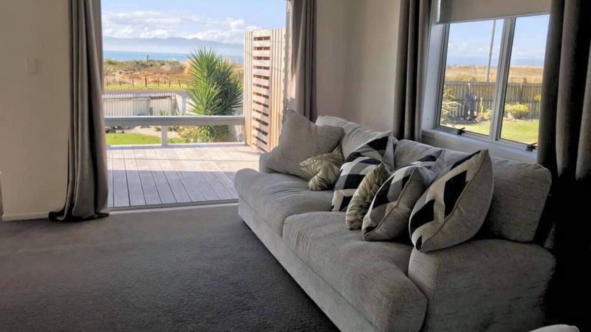 Whakatiwai House | #BlueSeasVillaViews - 4 Kayaks -Wi-Fi - BBQ