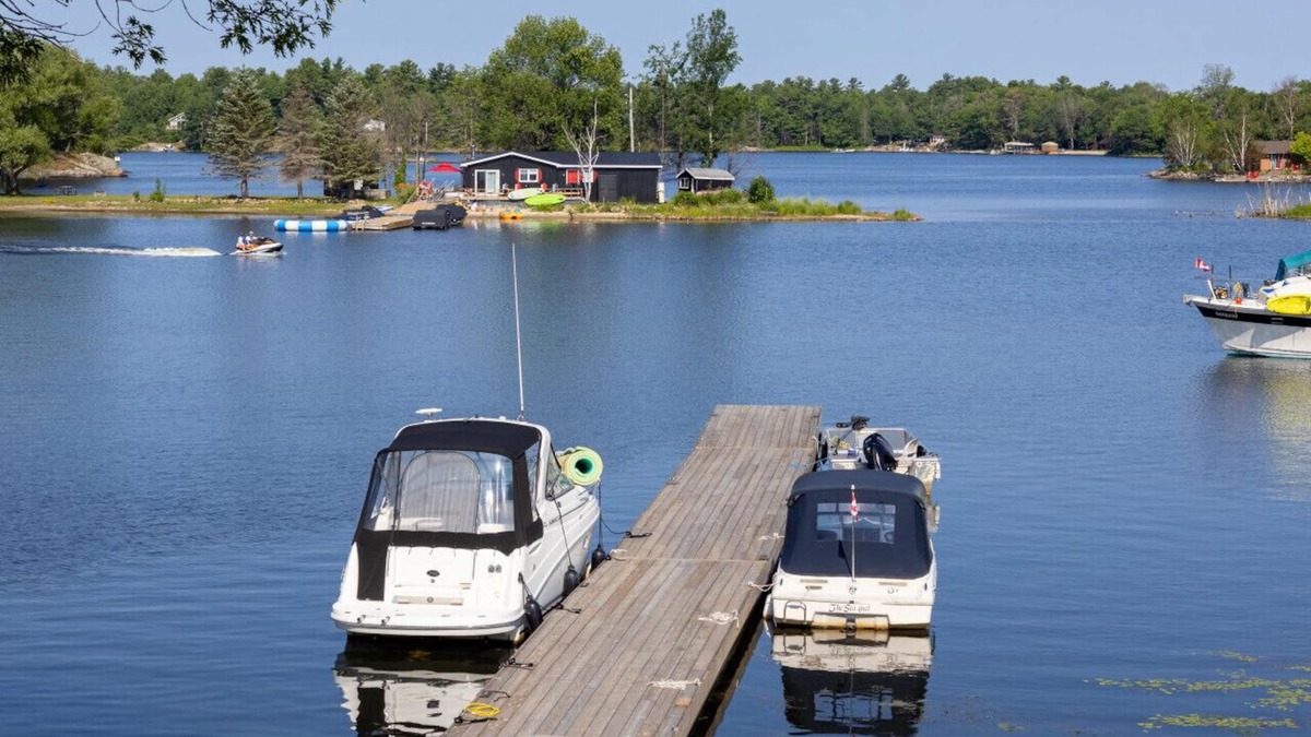 Honey Harbour Cabin | Bluewater Lodge Rocky Crest Cabin