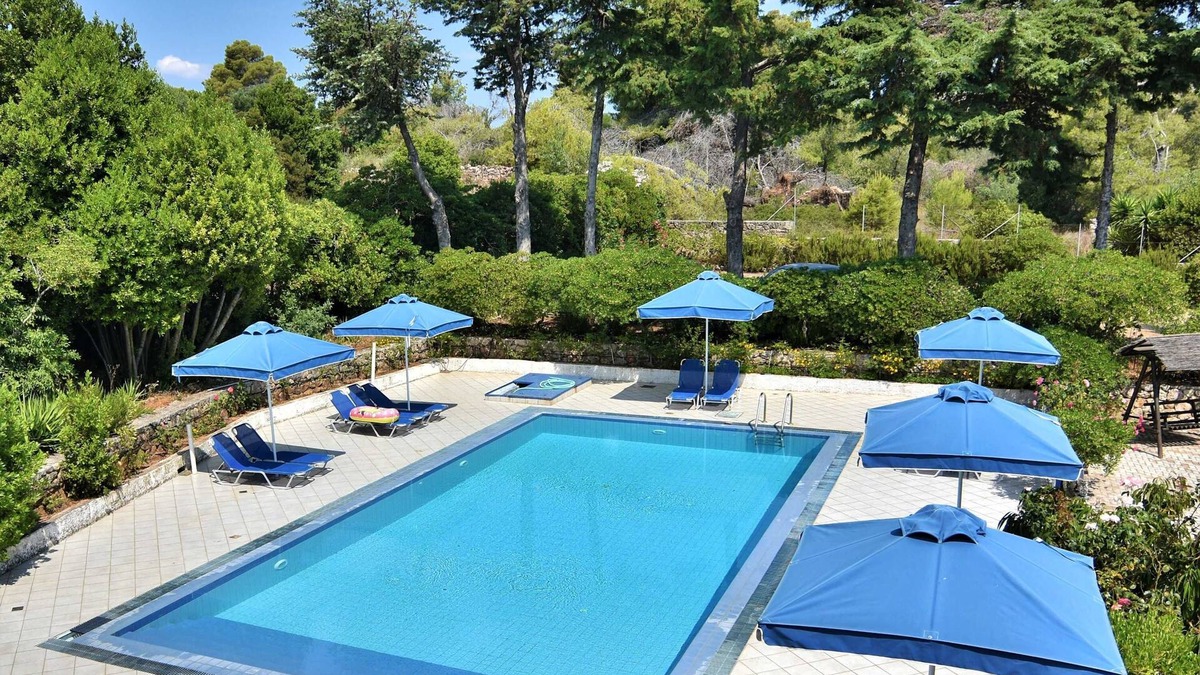 Kerameies Apartment | BlueWhite Studio - Getaway by the Pool