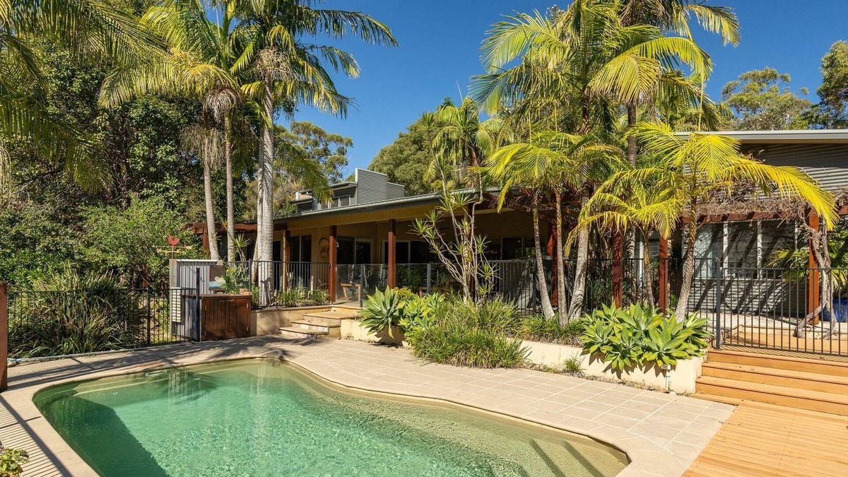 Charlotte Bay House | Blueys Beach Farm - rural retreat close to beaches