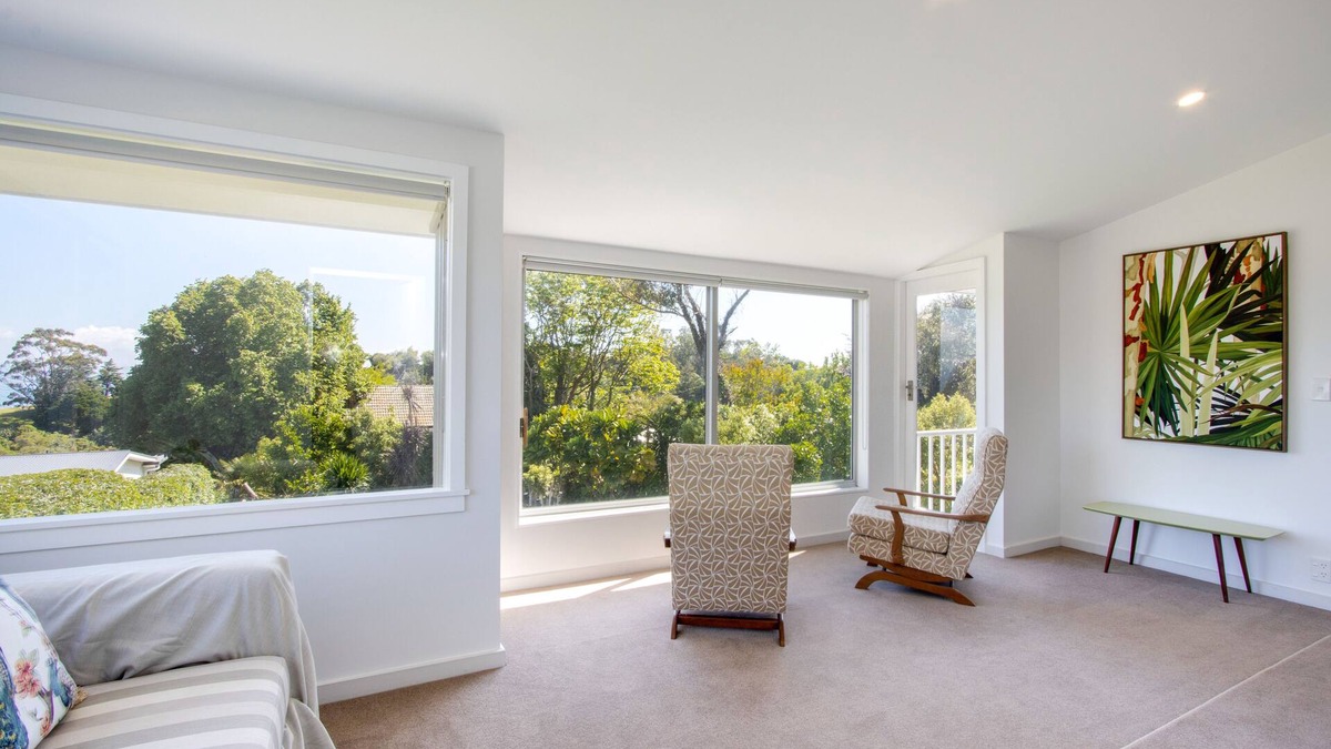 Napier House | Bluff Hill Beauty - Bluff Hill Holiday Home