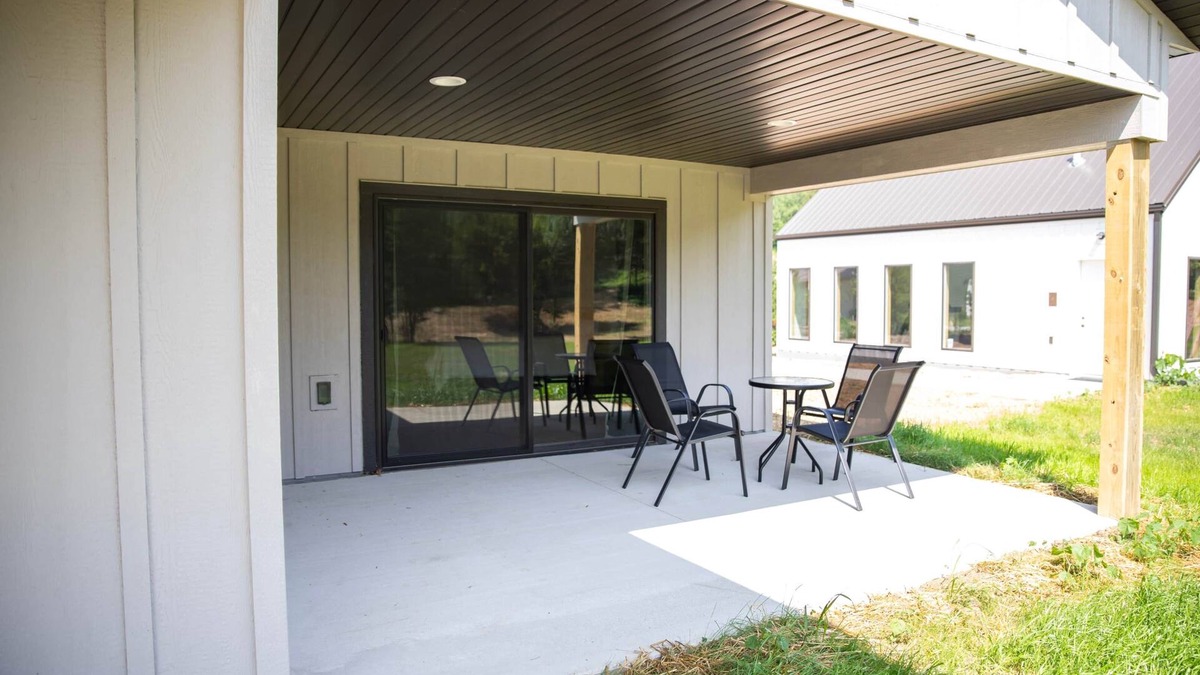 Decorah Villa | Bluffside Gardens Redbud Series Unit 5A