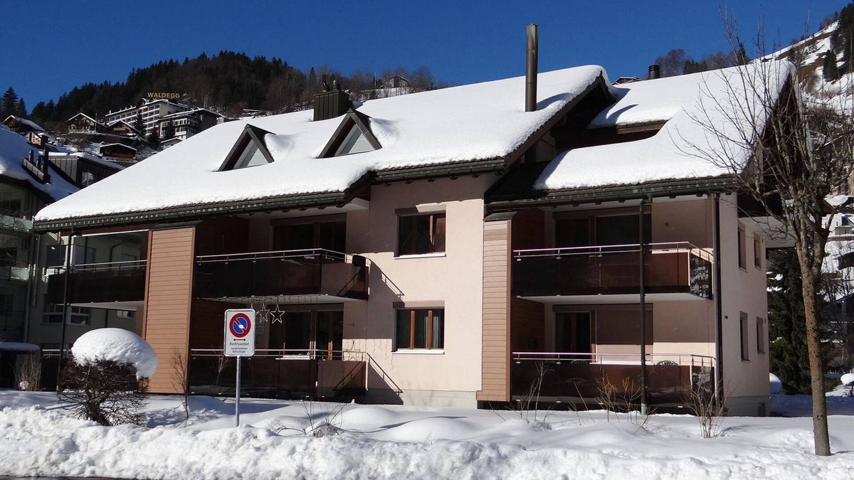Engelberg Apartment | Blumenweg 2 by Interhome