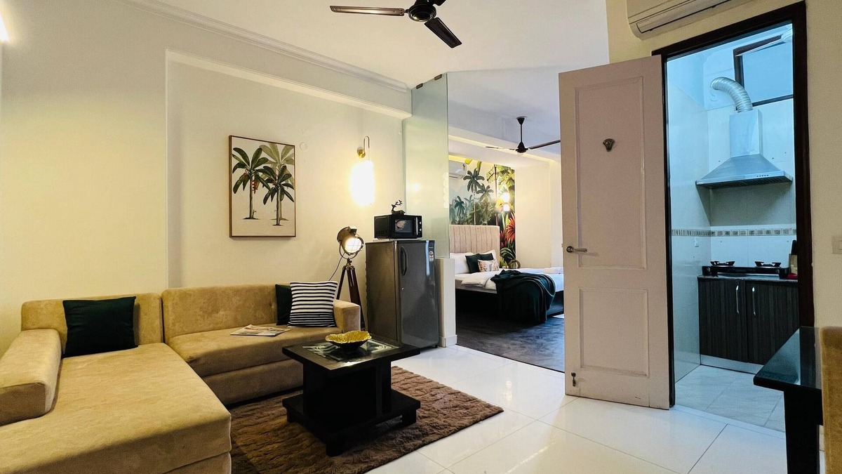 Green Park Apartment | BluO Classic Studio - Green Park Hauz Khas Village