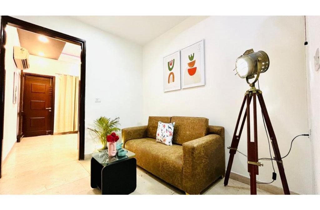 Kailash Colony Apartment | BluO Studio - M Block Mkt Greater Kailash