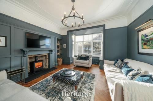 Kemnay House | Blythewood Aberdeenshire Luxury Lodge with Hot Tub