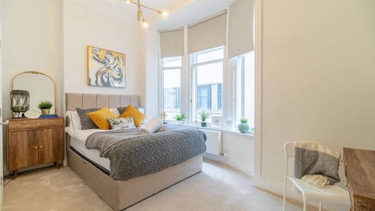 City Centre Glasgow Apartment | Blythswood Apartment 1