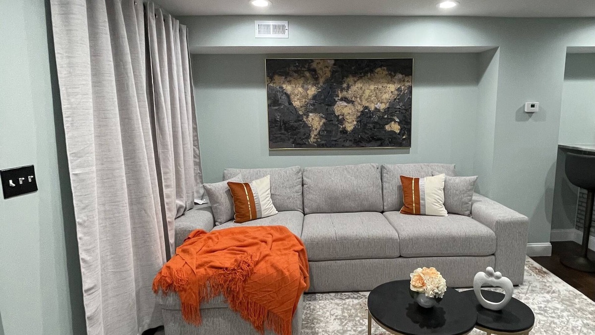 Dundalk House | B’more Restful. Comfortable Townhome -Easy access to everywhere