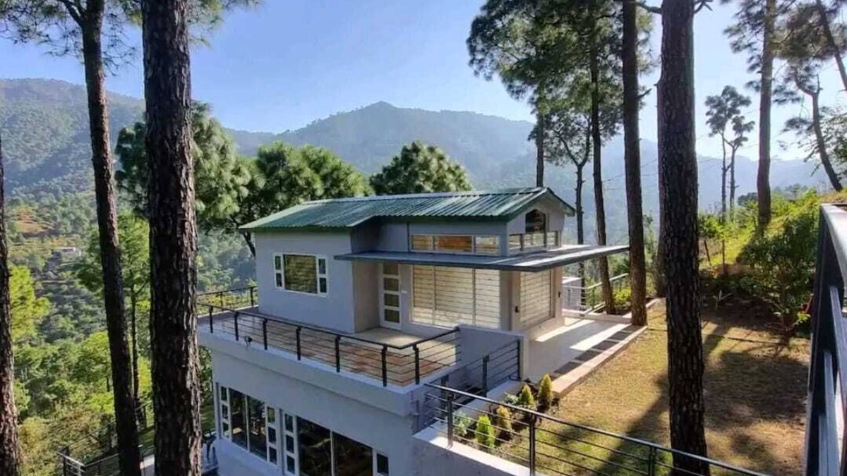 Dharampur Villa | BnBBuddy Luxury Heritage Villa @ Dharampur Kasauli
