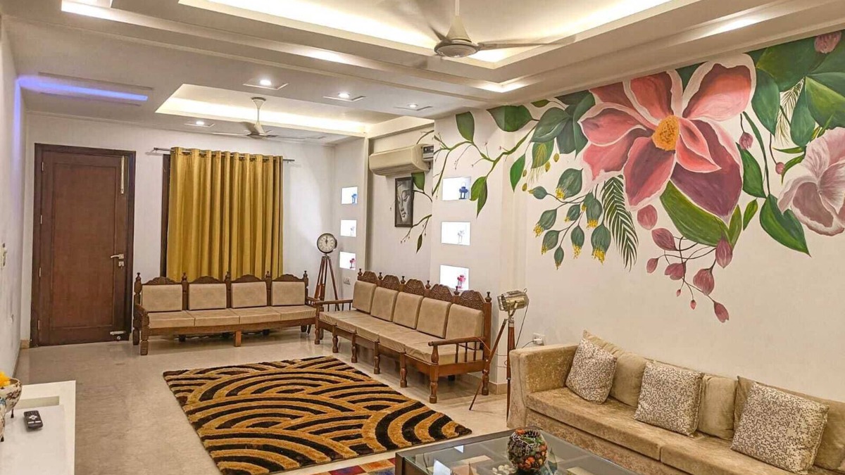 Shalimar Bagh House | BnBBuddy Stupendous Home In Shalimar Bagh