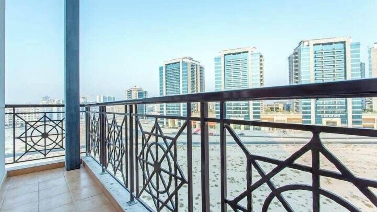Al Barsha Apartment | bnbme | Luxury Al Barsha Apt near Miracle Garden