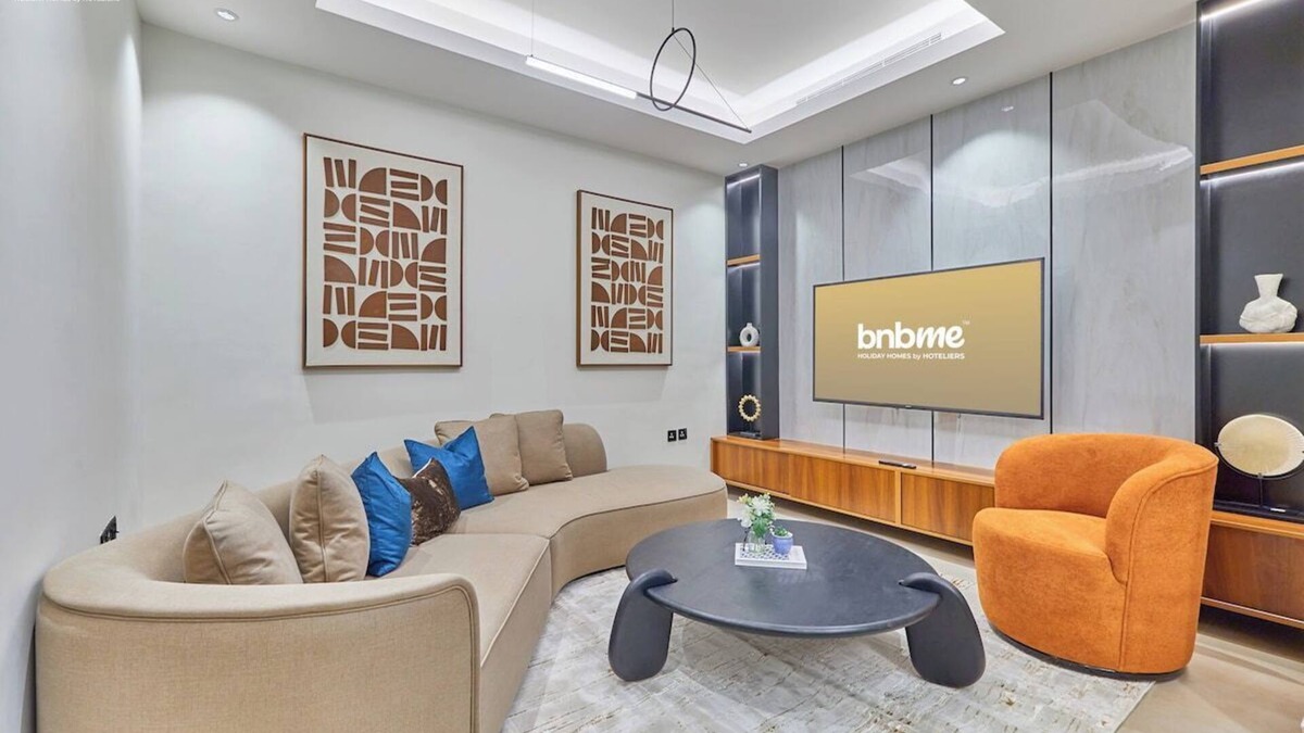 Riyadh Apartment | bnbme | Stylish Apartment | 12 Min to KAFD
