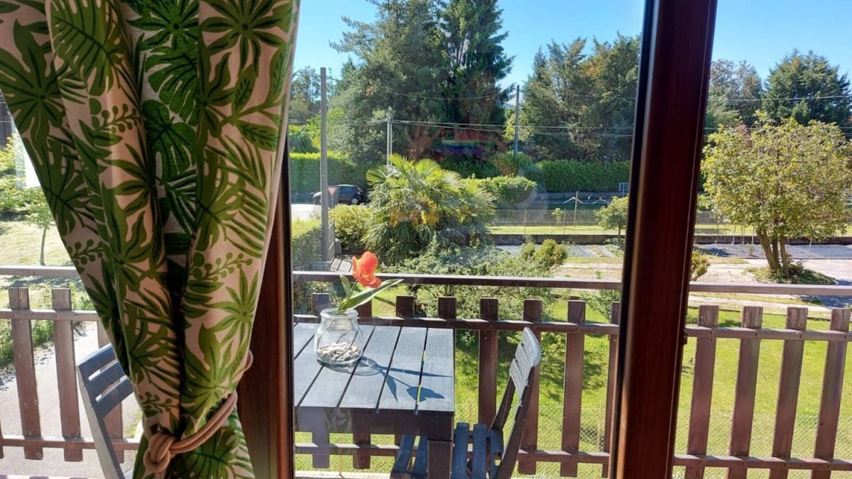 Travedona-Monate Apartment | Bnbook- Casa Dei Peschi 2 - Lago di Monate