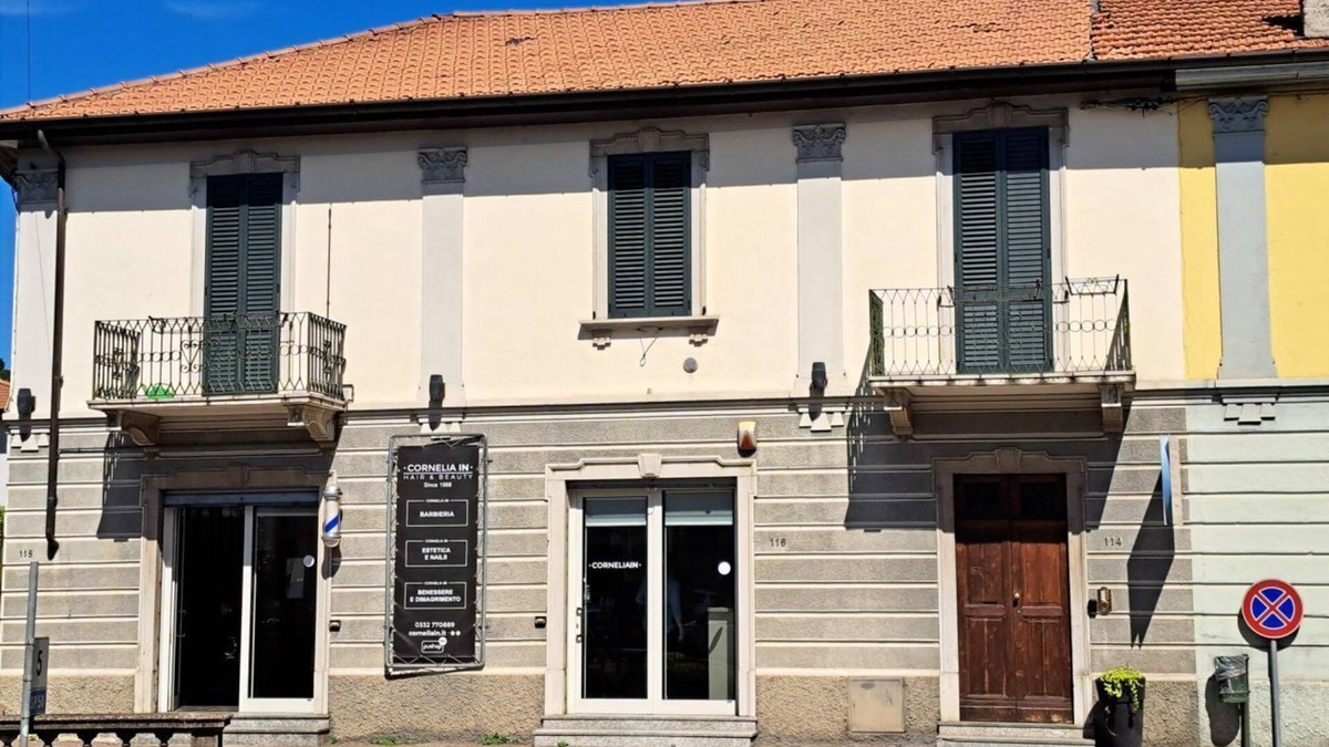 Besozzo Apartment | Bnbook Cornelia's suites