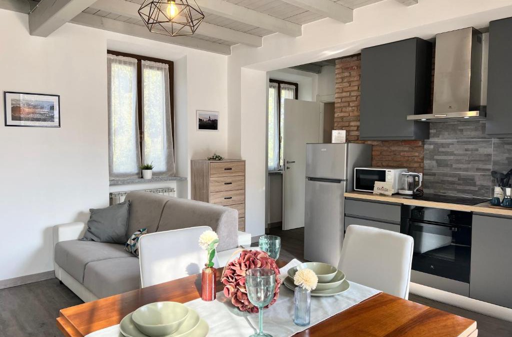 Cadrezzate Apartment | Bnbook La Corte 51