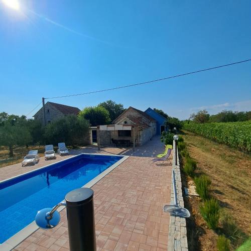 Razvode Villa | Božini dvori