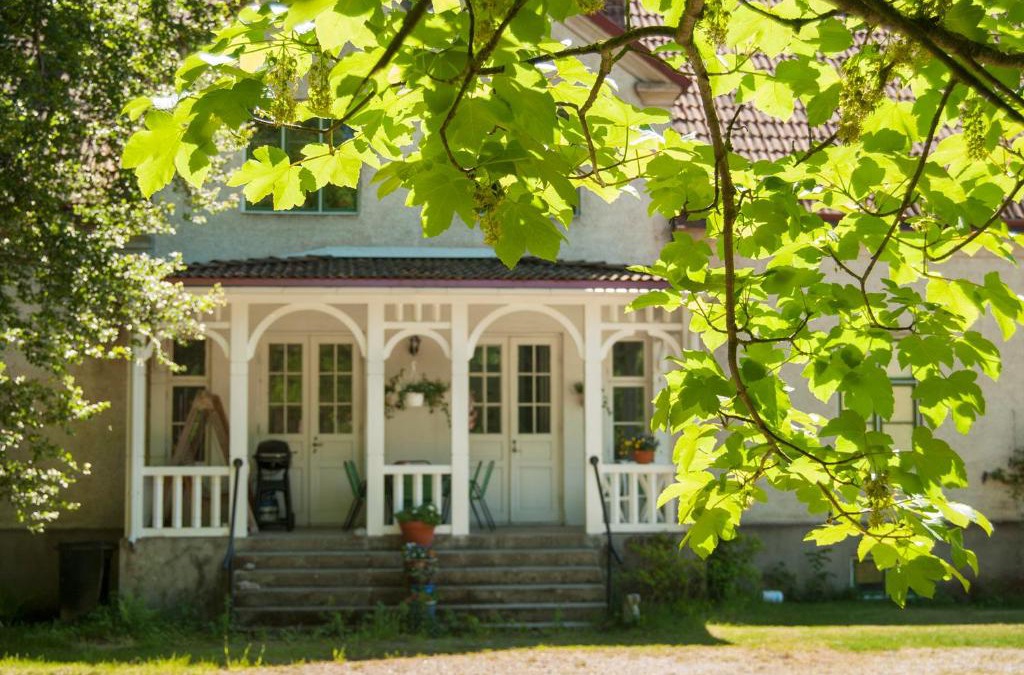 Havdhem Bed & Breakfast | Bo på Bigård Eke Gamla Skola