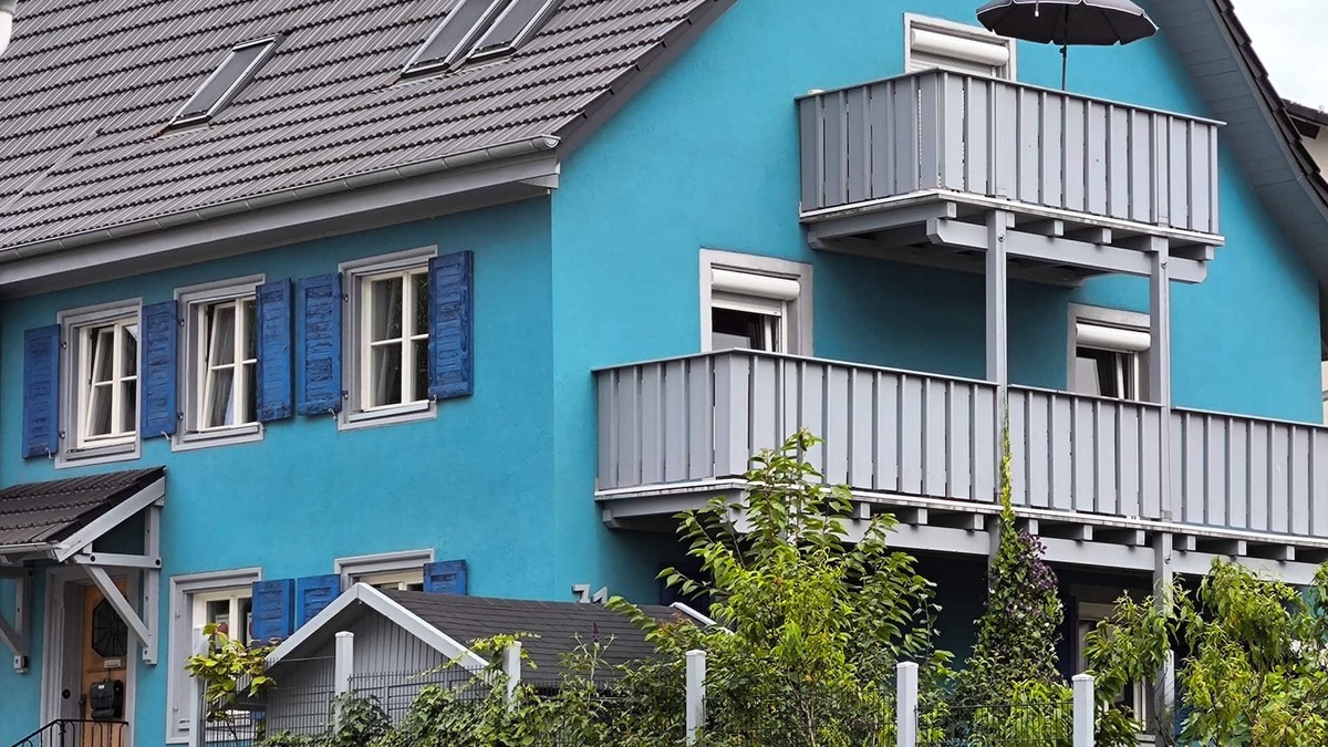 Singen Apartment | Bo'SeeAnNa II: DG maisonette holiday apartment: winding and cozy (43sqm)