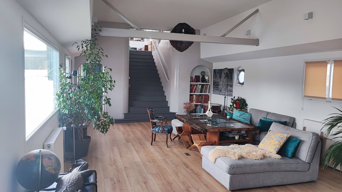 Auteuil Boat Rental | Board a beautiful, family friendly & quiet houseboat close main Olympic venues