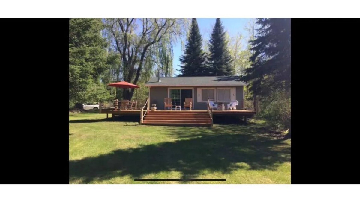 Mayfield House | Boardman River Cottage w/Kayaks