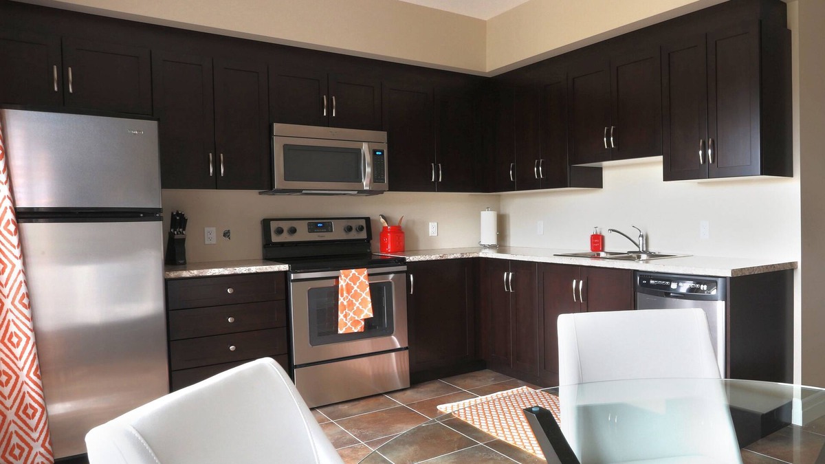 Waterloo Apartment | Boardwalk Homes - Executive Townhomes