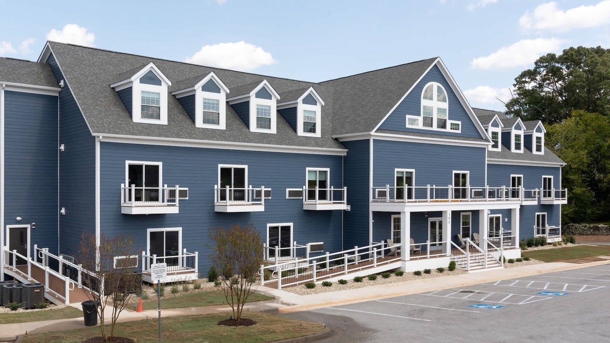 Livingston Apartment | Boardwalk Hotel by Kasa | Queen Room