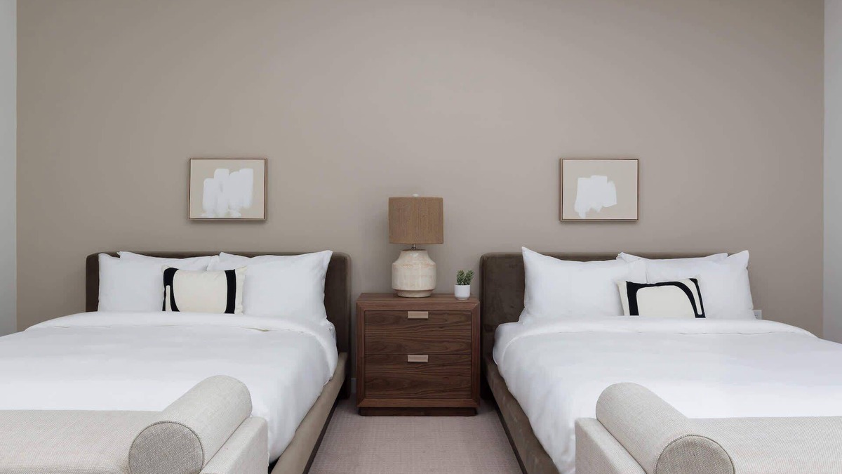 Livingston Apartment | Boardwalk Hotel by Kasa | Double Queen Room