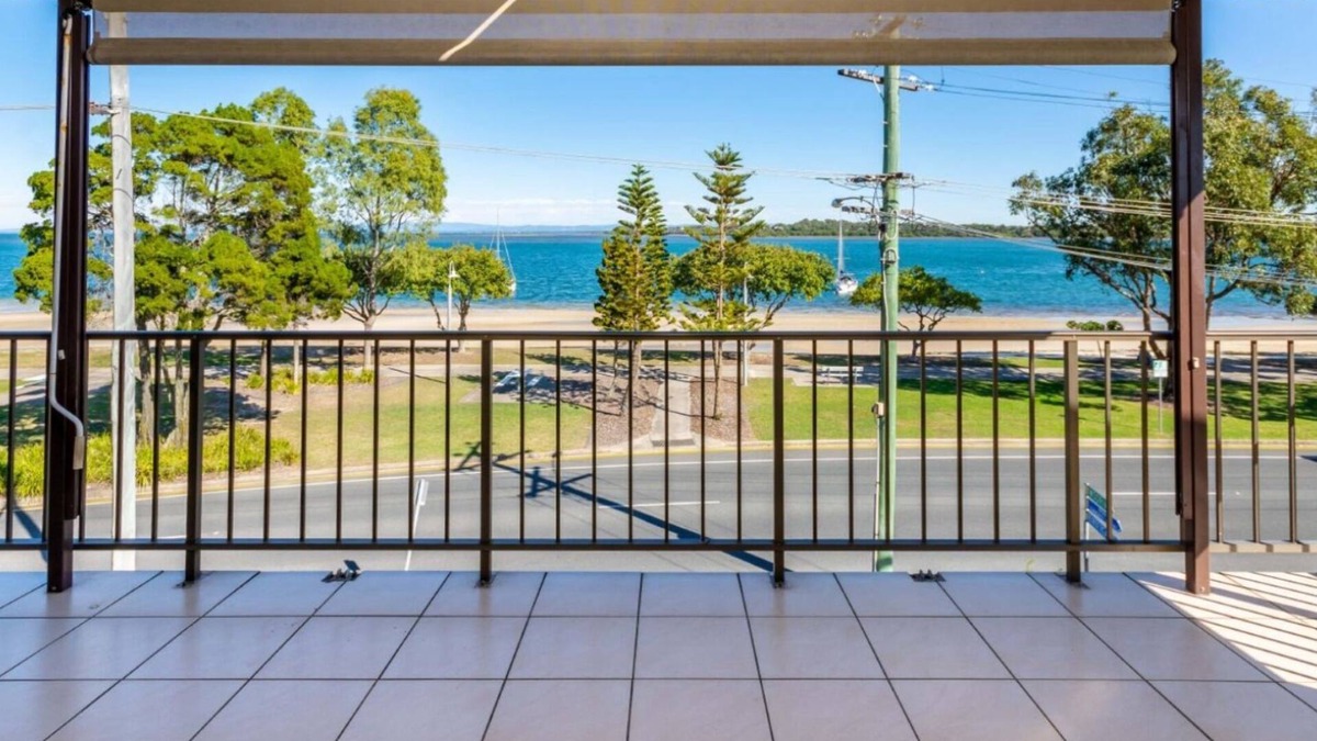 Bongaree Apartment | Boasting some of Bribie's Best Waterviews