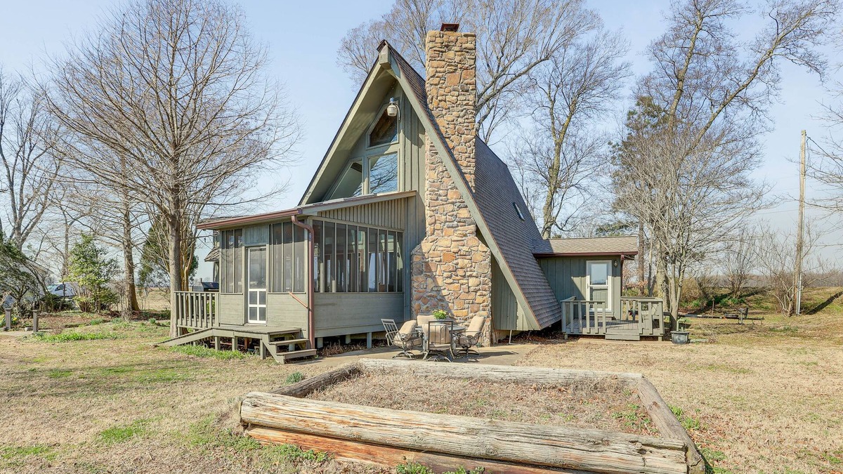 Tiptonville House | Boat Dock on Reelfoot Lake: Tiptonville Retreat