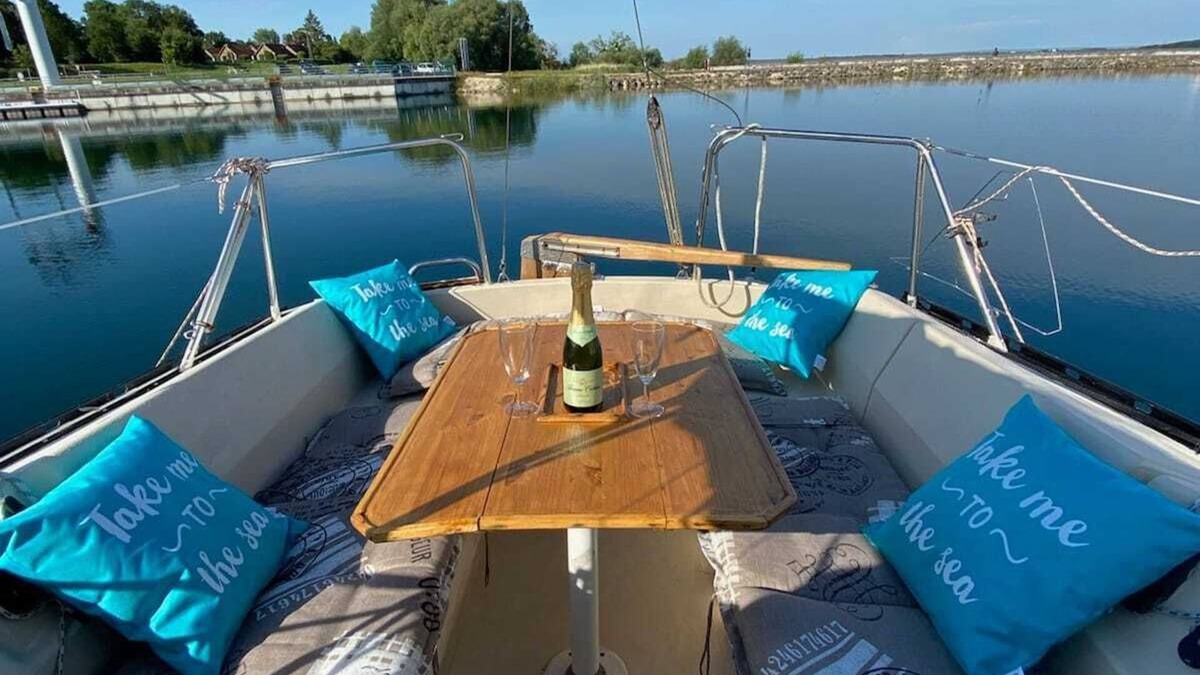 Mesnil-Saint-Pere Boat Rental | Boat