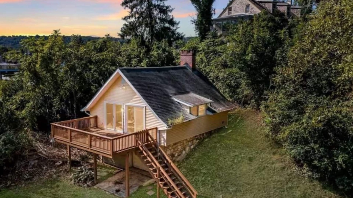 Downingtown Cottage | Boat House on the Brandywine | Waterfront Cottage