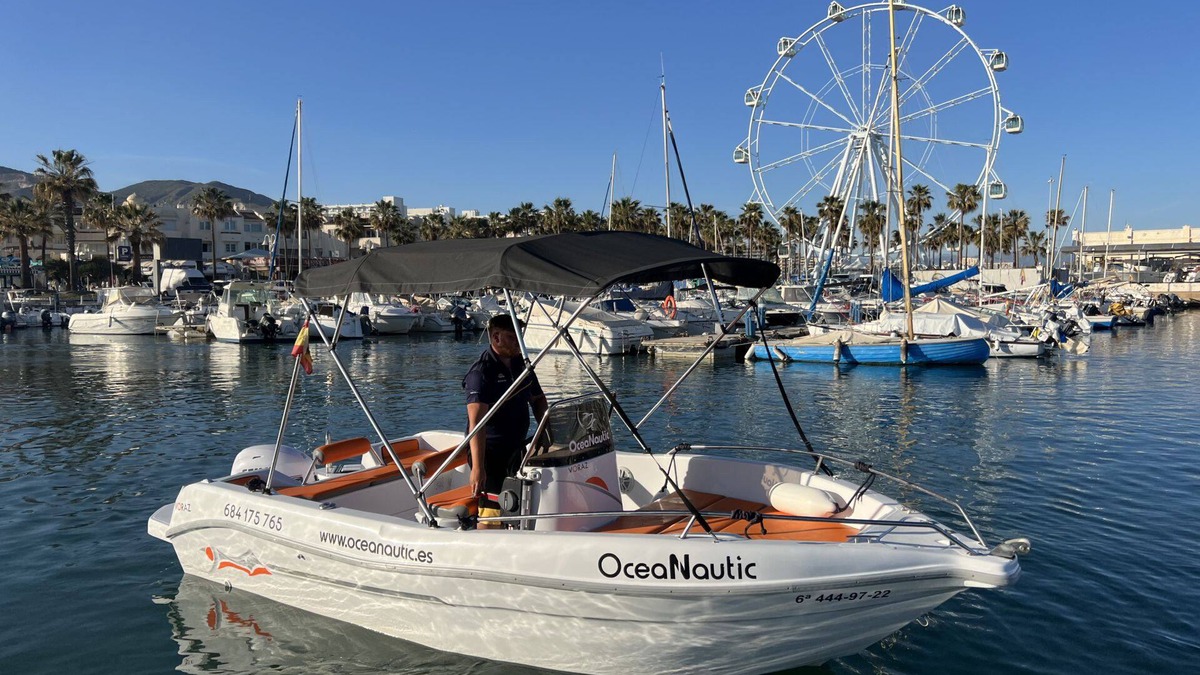 Benalmadena Costa Boat Rental | BOAT RENTAL WITHOUT NAUTICAL LICENSE