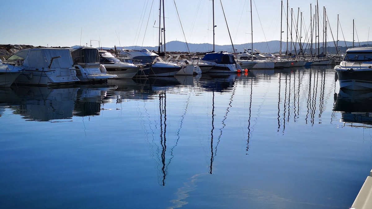 Le Lavandou Boat Rental | Boat rio 700 cruiser Port Le Lavandou