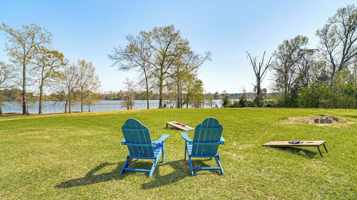 Negreet Cabin | Boat & Swim: Lakefront Toledo Bend Retreat!