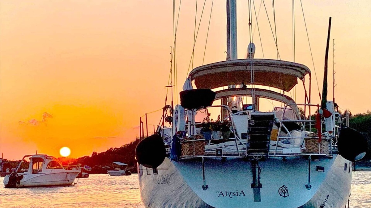 Olbia Boat Rental | Boat 'Yachtsail Alicia 20 Meter' with Sea View, Wi-Fi and Air Conditioning