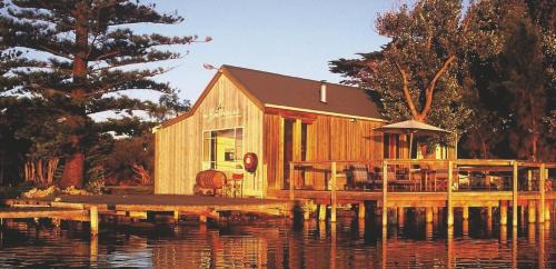 Goolwa North Bed & Breakfast | Boathouse - Birks River Retreat