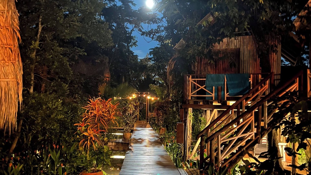 Rio Dulce Hostel | Boatique Hotel and Marina
