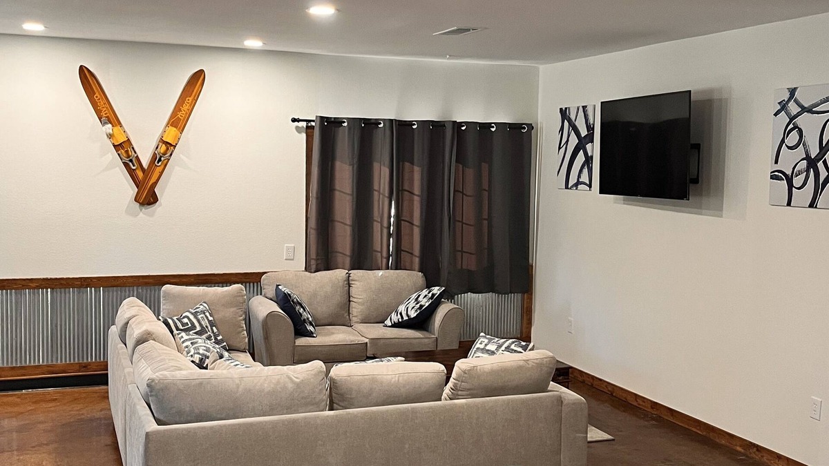 Diamond City Apartment | Boats and Coves Unit 1/Lots of Boat parking