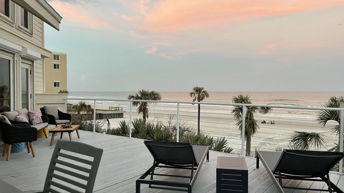 New Smyrna Beach House | Bob’s Beachfront Bungalow