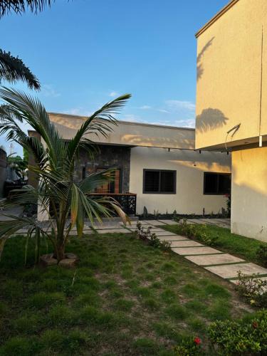 Accra House | Bobby’s villa
