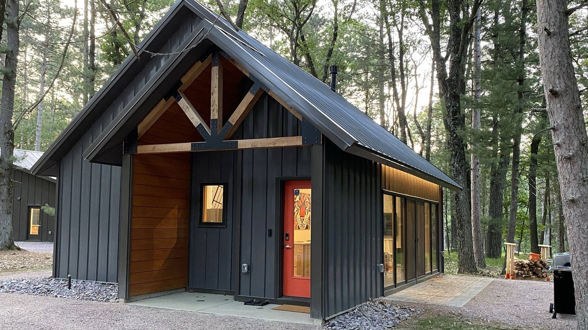 Wisconsin Dells Cabin | Bobcat Cabin @ Orange Tractor Retreat: a new, modern cabin on 40 private acres