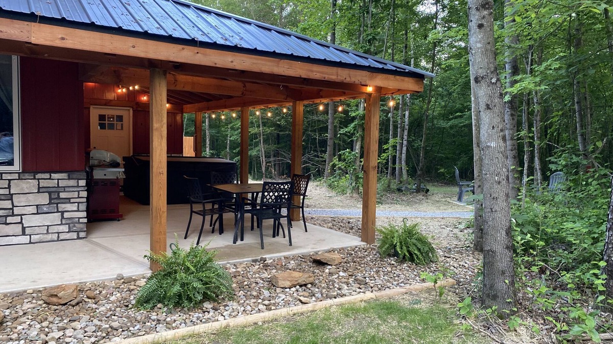Carbon Hill Cabin | Bobcat Corner, Hot Tub, Secluded, Pet Friendly