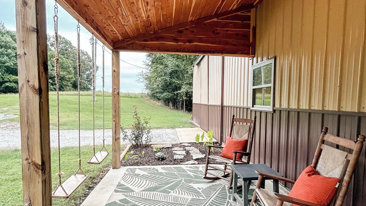 Mount Pleasant House | Bobwhite's Retreat: A peaceful country getaway!