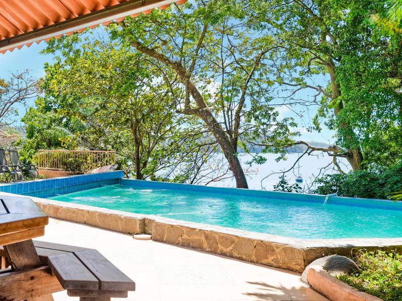 Boca Chica Bed & Breakfast | Boca Chica BnB at Gone Fishing Panama Resort