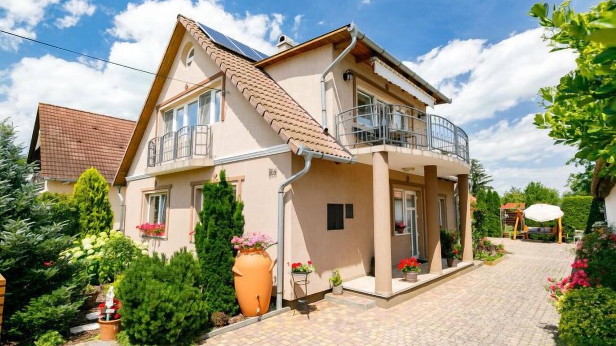 Balatonszemes Apartment | Bocskai by Interhome