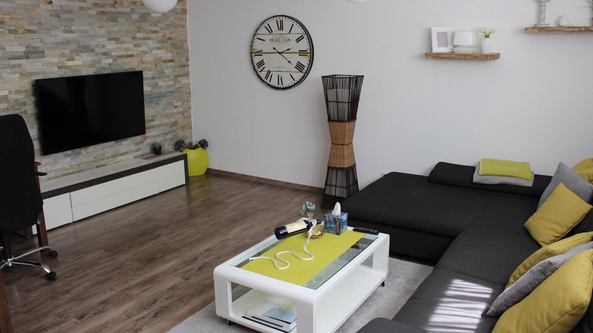 Waggershausen Apartment | Bodenseelodge Friedrichshafen - Apartment in a prime location