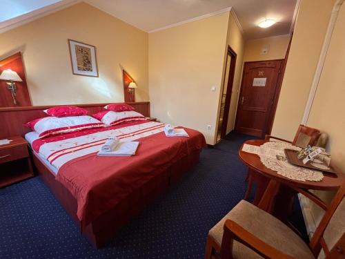 Zsorifurdo House | Boglárka Panzió - Étterem